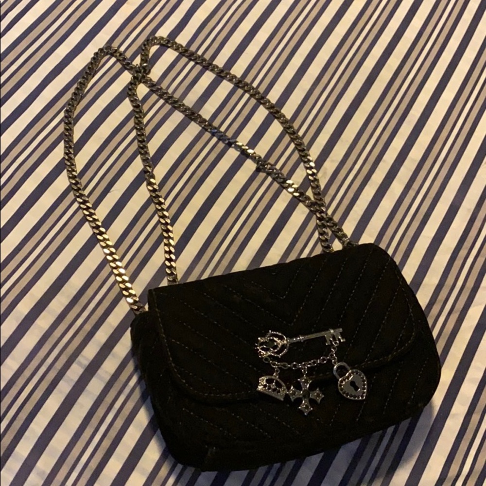 Women Black Griclya Quilted Velvet Cross-body Bag